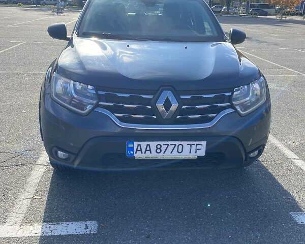Серый Рено Дастер, объемом двигателя 1.5 л и пробегом 312 тыс. км за 13000 $, фото 1 на Automoto.ua