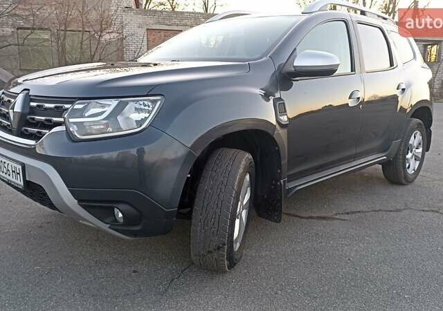 Серый Рено Дастер, объемом двигателя 1.5 л и пробегом 113 тыс. км за 14900 $, фото 1 на Automoto.ua