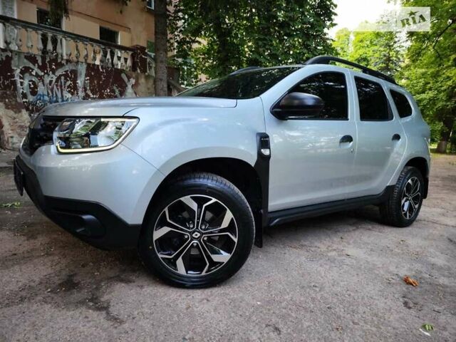 Серый Рено Дастер, объемом двигателя 1.5 л и пробегом 67 тыс. км за 15999 $, фото 1 на Automoto.ua