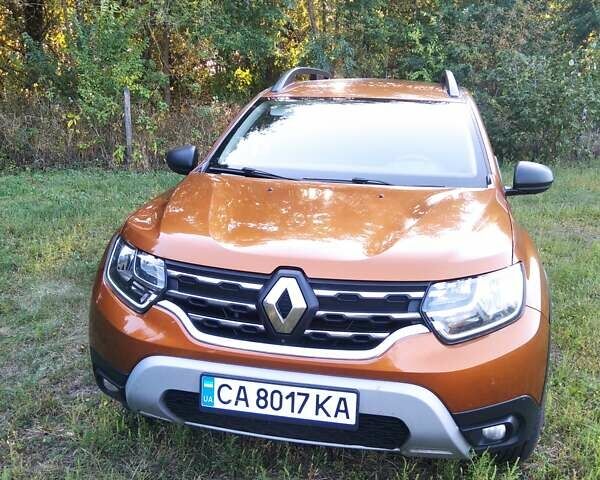 Оранжевый Рено Дастер, объемом двигателя 1.5 л и пробегом 160 тыс. км за 15400 $, фото 1 на Automoto.ua