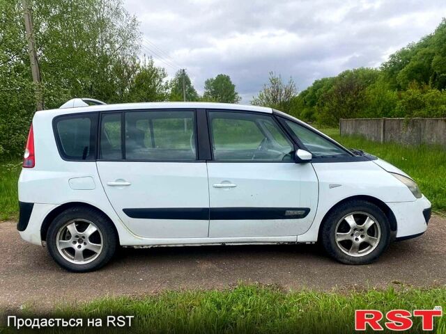 Белый Рено Эспейс, объемом двигателя 1.9 л и пробегом 305 тыс. км за 3100 $, фото 1 на Automoto.ua