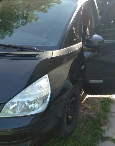 Чорний Рено Еспейс, об'ємом двигуна 2 л та пробігом 250 тис. км за 4950 $, фото 1 на Automoto.ua