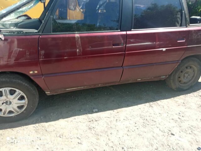 Красный Рено Эспейс, объемом двигателя 2.3 л и пробегом 230 тыс. км за 356 $, фото 1 на Automoto.ua