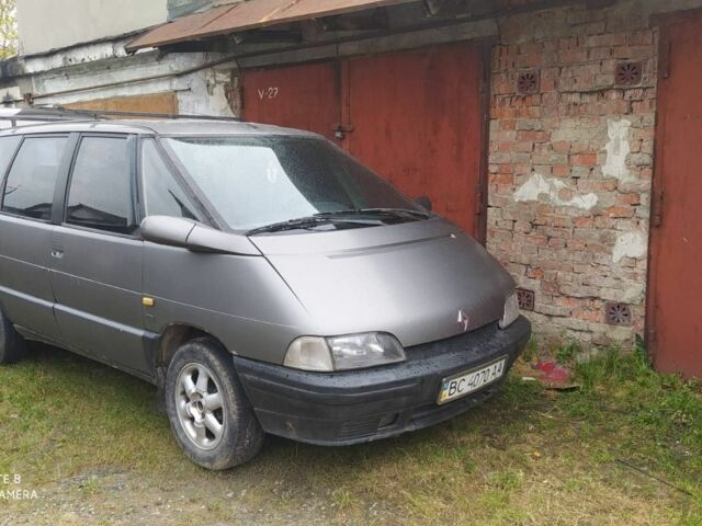 Сірий Рено Еспейс, об'ємом двигуна 2.2 л та пробігом 650 тис. км за 3000 $, фото 1 на Automoto.ua