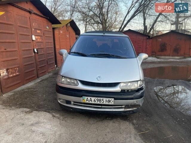 Серый Рено Эспейс, объемом двигателя 2 л и пробегом 428 тыс. км за 2721 $, фото 1 на Automoto.ua