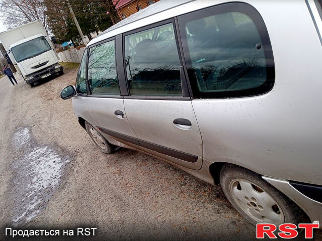 Серый Рено Эспейс, объемом двигателя 1.9 л и пробегом 305 тыс. км за 3300 $, фото 1 на Automoto.ua