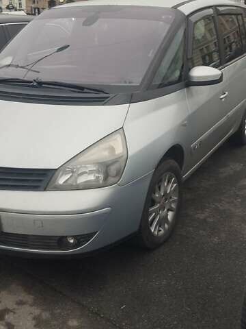 Серый Рено Эспейс, объемом двигателя 2 л и пробегом 267 тыс. км за 4500 $, фото 1 на Automoto.ua