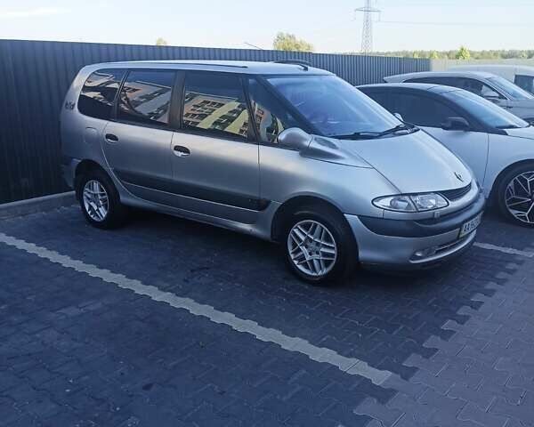 Сірий Рено Еспейс, об'ємом двигуна 2 л та пробігом 380 тис. км за 4100 $, фото 1 на Automoto.ua