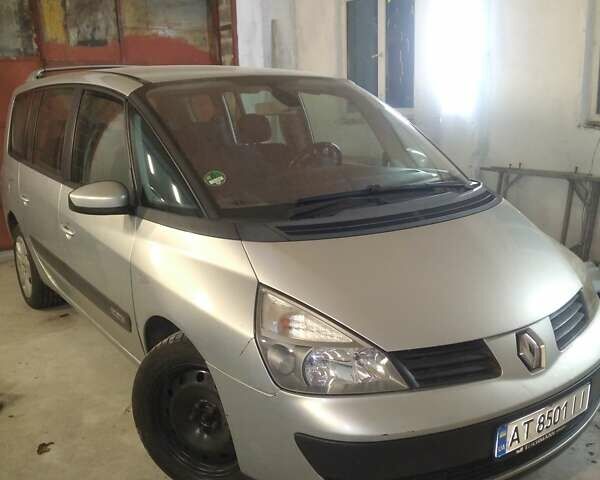 Сірий Рено Еспейс, об'ємом двигуна 2 л та пробігом 226 тис. км за 5400 $, фото 1 на Automoto.ua