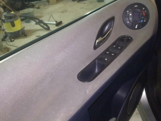 Сірий Рено Еспейс, об'ємом двигуна 2 л та пробігом 226 тис. км за 5400 $, фото 1 на Automoto.ua