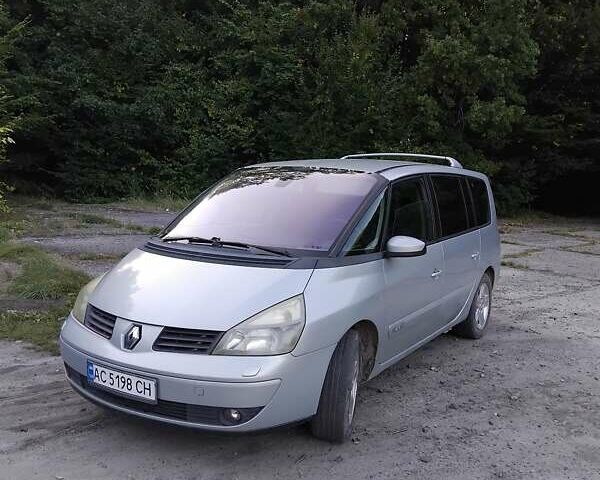 Рено Эспейс 2003 в Ровно на Automoto.ua Серый Рено Эспейс, объемом двигателя 2 л и пробегом 357 тыс. км за 4000 $, фото 1 на Automoto.ua
