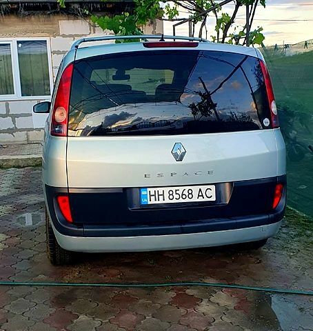 Сірий Рено Еспейс, об'ємом двигуна 2.2 л та пробігом 265 тис. км за 5500 $, фото 1 на Automoto.ua