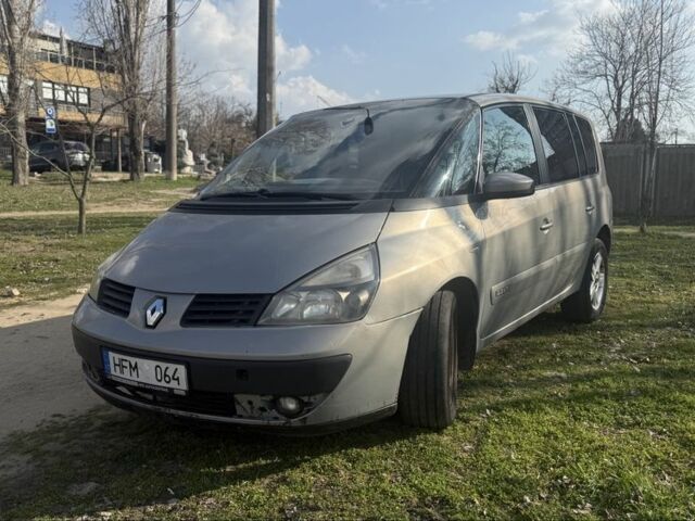 Серый Рено Эспейс, объемом двигателя 2.2 л и пробегом 250 тыс. км за 2100 $, фото 1 на Automoto.ua