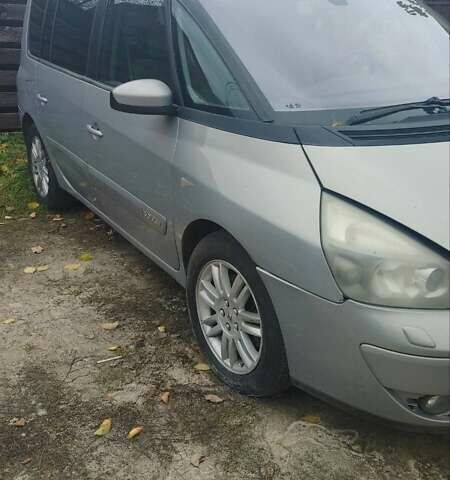 Рено Эспейс 2004 в Ирпене на Automoto.ua Серый Рено Эспейс, объемом двигателя 3 л и пробегом 320 тыс. км за 2300 $, фото 1 на Automoto.ua