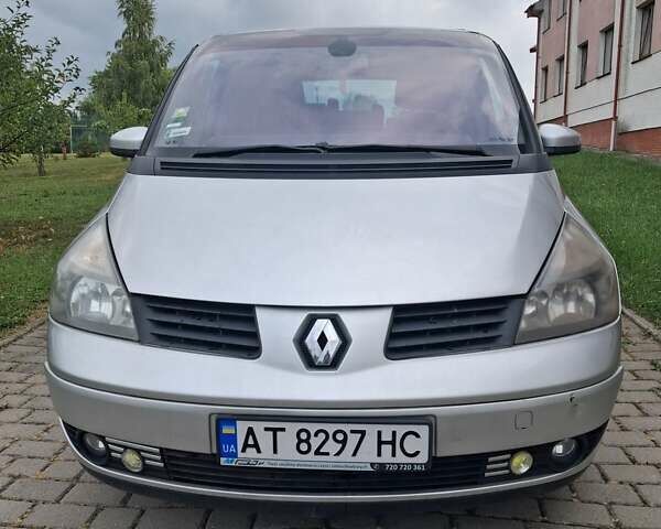 Серый Рено Эспейс, объемом двигателя 2 л и пробегом 310 тыс. км за 4200 $, фото 1 на Automoto.ua