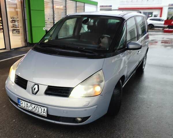 Серый Рено Эспейс, объемом двигателя 2.2 л и пробегом 353 тыс. км за 2700 $, фото 1 на Automoto.ua