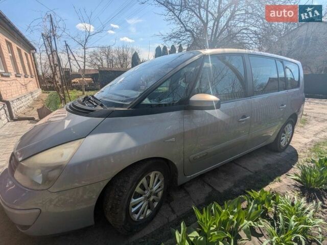 Серый Рено Эспейс, объемом двигателя 2 л и пробегом 270 тыс. км за 6000 $, фото 1 на Automoto.ua