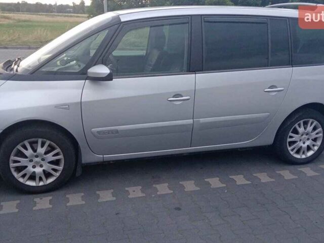 Сірий Рено Еспейс, об'ємом двигуна 2 л та пробігом 375 тис. км за 6500 $, фото 1 на Automoto.ua
