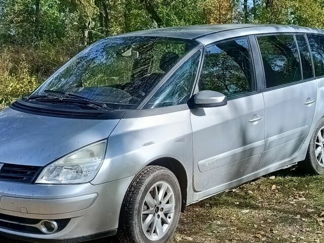 Серый Рено Эспейс, объемом двигателя 2 л и пробегом 270 тыс. км за 6000 $, фото 1 на Automoto.ua