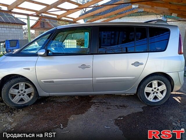 Серый Рено Эспейс, объемом двигателя 1.9 л и пробегом 258 тыс. км за 4600 $, фото 1 на Automoto.ua