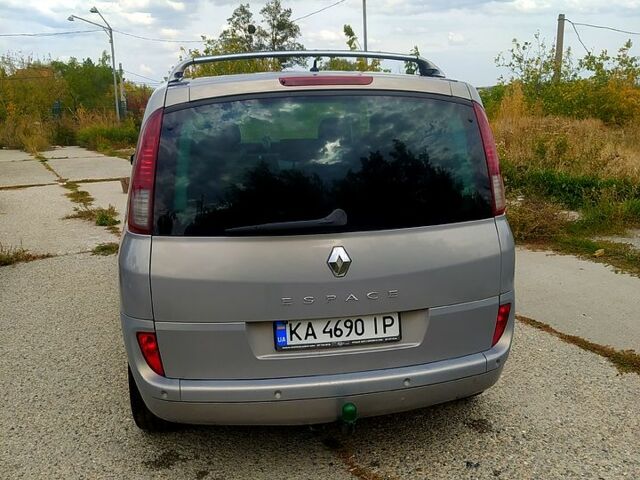 Серый Рено Эспейс, объемом двигателя 2 л и пробегом 302 тыс. км за 7500 $, фото 1 на Automoto.ua