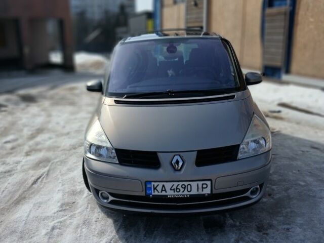 Серый Рено Эспейс, объемом двигателя 2 л и пробегом 330 тыс. км за 4964 $, фото 1 на Automoto.ua