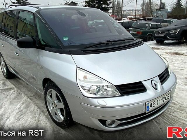 Серый Рено Эспейс, объемом двигателя 2 л и пробегом 299 тыс. км за 7500 $, фото 1 на Automoto.ua