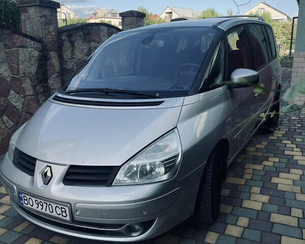 Серый Рено Эспейс, объемом двигателя 2 л и пробегом 355 тыс. км за 6350 $, фото 1 на Automoto.ua