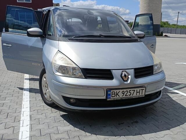 Сірий Рено Еспейс, об'ємом двигуна 2 л та пробігом 230 тис. км за 5950 $, фото 1 на Automoto.ua