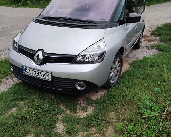 Сірий Рено Еспейс, об'ємом двигуна 2 л та пробігом 200 тис. км за 8800 $, фото 1 на Automoto.ua