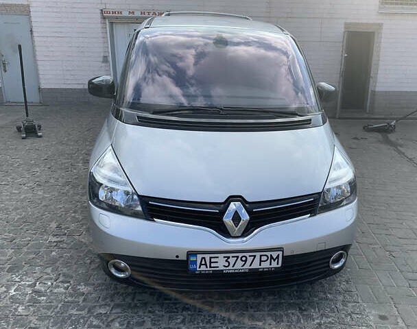 Серый Рено Эспейс, объемом двигателя 2 л и пробегом 270 тыс. км за 8700 $, фото 1 на Automoto.ua