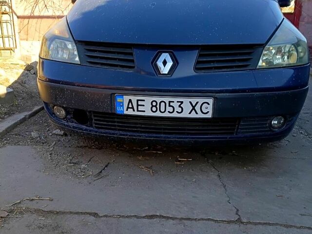 Синий Рено Эспейс, объемом двигателя 2 л и пробегом 313 тыс. км за 4000 $, фото 1 на Automoto.ua