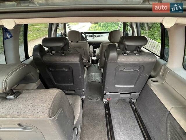 Синий Рено Эспейс, объемом двигателя 3 л и пробегом 145 тыс. км за 2999 $, фото 1 на Automoto.ua