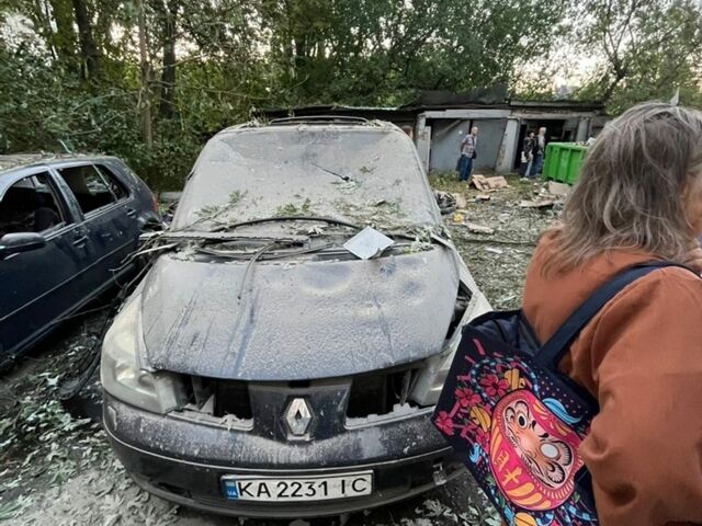 Синий Рено Эспейс, объемом двигателя 2.19 л и пробегом 400 тыс. км за 3200 $, фото 1 на Automoto.ua