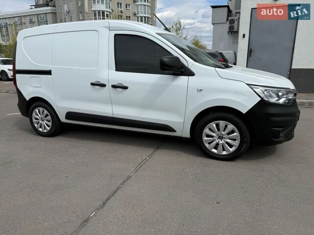 Белый Рено Экспресс, объемом двигателя 1.5 л и пробегом 50 тыс. км за 15600 $, фото 1 на Automoto.ua