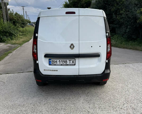 Білий Рено Експрес, об'ємом двигуна 1.46 л та пробігом 11 тис. км за 13250 $, фото 1 на Automoto.ua
