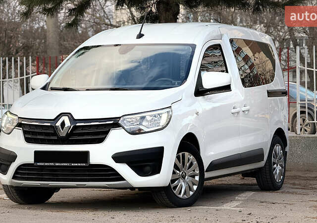 Білий Рено Експрес, об'ємом двигуна 1.46 л та пробігом 75 тис. км за 16000 $, фото 1 на Automoto.ua