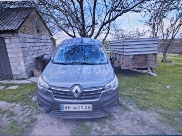 Серый Рено Экспресс, объемом двигателя 1.5 л и пробегом 60 тыс. км за 4999 $, фото 1 на Automoto.ua