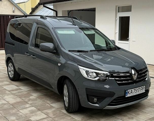 Серый Рено Экспресс, объемом двигателя 1.46 л и пробегом 40 тыс. км за 23000 $, фото 1 на Automoto.ua