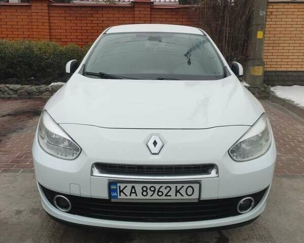 Білий Рено Флюенс, об'ємом двигуна 1.6 л та пробігом 277 тис. км за 5600 $, фото 1 на Automoto.ua