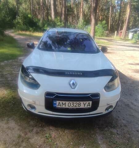 Білий Рено Флюенс, об'ємом двигуна 0 л та пробігом 70 тис. км за 10000 $, фото 1 на Automoto.ua