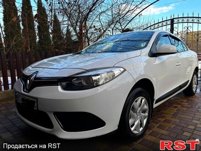 Білий Рено Флюенс, об'ємом двигуна 1.6 л та пробігом 21400 тис. км за 7200 $, фото 1 на Automoto.ua