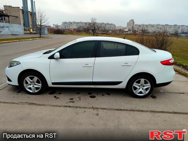 Білий Рено Флюенс, об'ємом двигуна 1.5 л та пробігом 200 тис. км за 7999 $, фото 1 на Automoto.ua