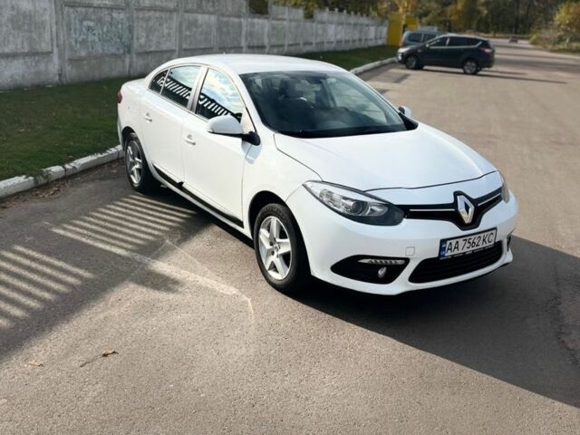 Білий Рено Флюенс, об'ємом двигуна 1.6 л та пробігом 220 тис. км за 7800 $, фото 1 на Automoto.ua