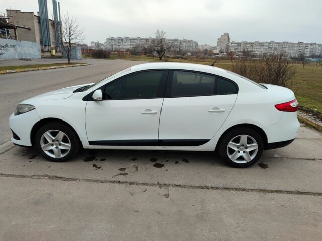 Білий Рено Флюенс, об'ємом двигуна 1.5 л та пробігом 201 тис. км за 7950 $, фото 1 на Automoto.ua