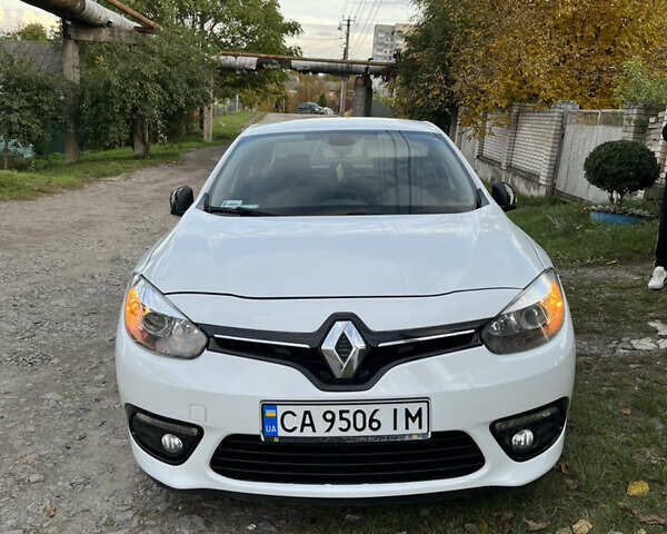 Білий Рено Флюенс, об'ємом двигуна 1.46 л та пробігом 205 тис. км за 9300 $, фото 1 на Automoto.ua