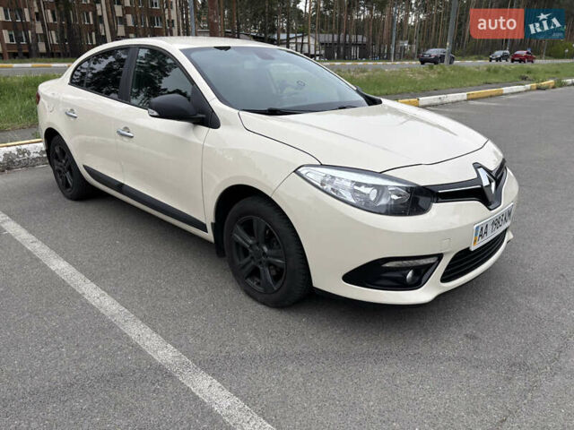 Бежевый Рено Флюенс, объемом двигателя 1.46 л и пробегом 160 тыс. км за 7600 $, фото 1 на Automoto.ua