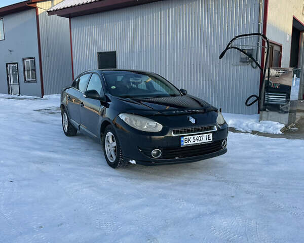 Черный Рено Флюенс, объемом двигателя 1.46 л и пробегом 293 тыс. км за 3999 $, фото 1 на Automoto.ua