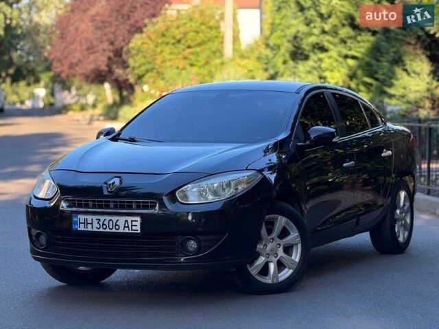 Черный Рено Флюенс, объемом двигателя 1.6 л и пробегом 210 тыс. км за 6200 $, фото 1 на Automoto.ua
