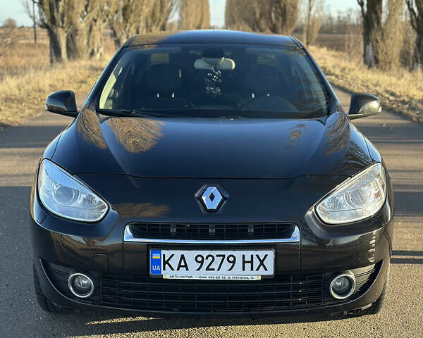 Черный Рено Флюенс, объемом двигателя 2 л и пробегом 161 тыс. км за 7100 $, фото 1 на Automoto.ua